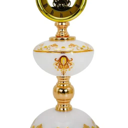 1 Pcs Make a Statement with Our Exquisite Golden Table Clock - A Timeless and Elegant Piece That Enhances Any Decor!