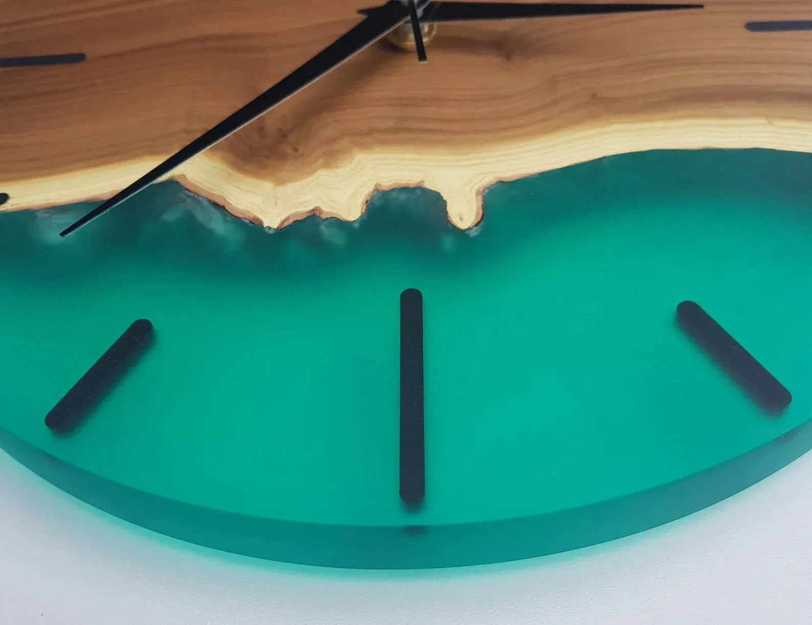 Enchanted SilverBerry Tree & Resin Timepiece | Premium Handmade Wall Clocks